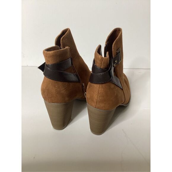 Diba brown ankle boots. Size 8. Retails $75 - Picture 4 of 8